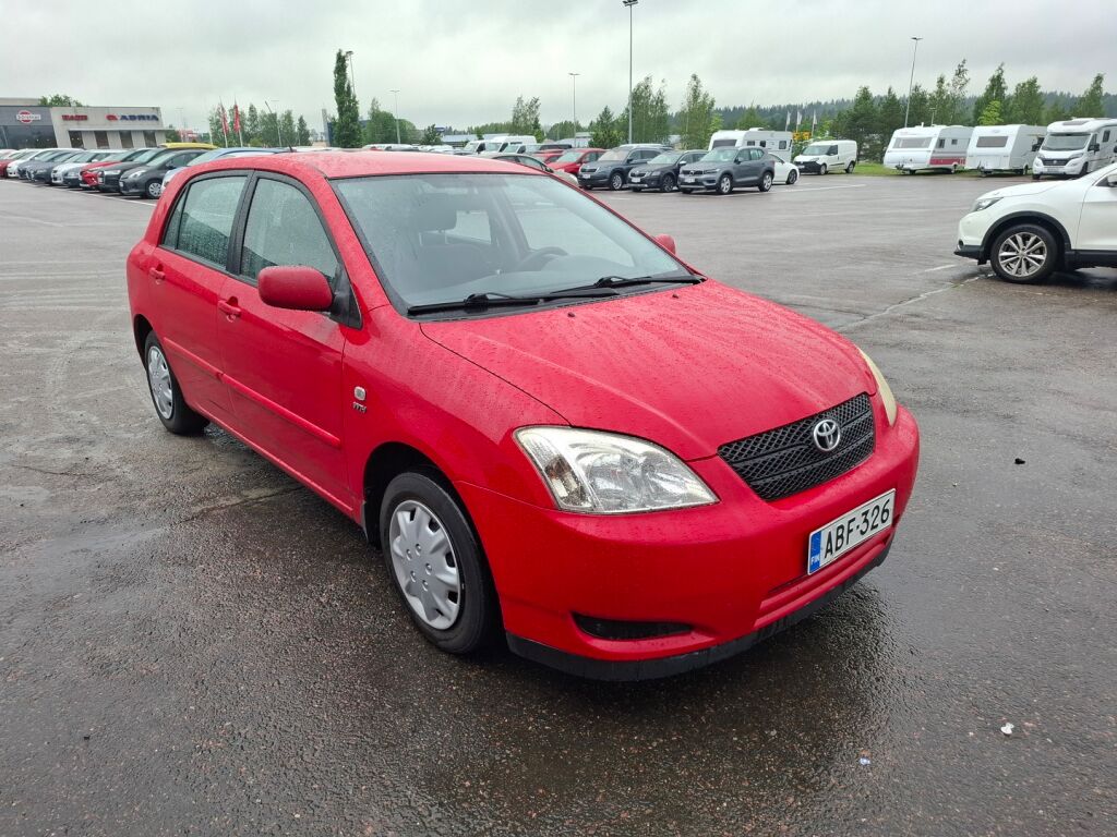 Toyota Corolla 2004 Punainen