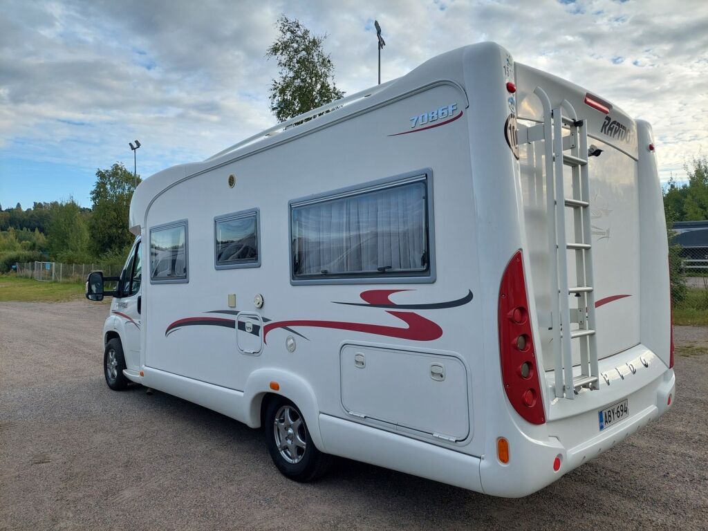 Rapido 7086F 2008 Valkoinen