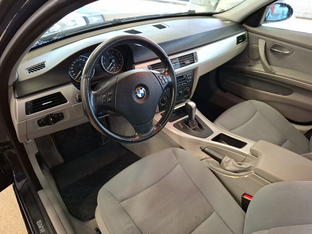 BMW 320 2005 Sininen