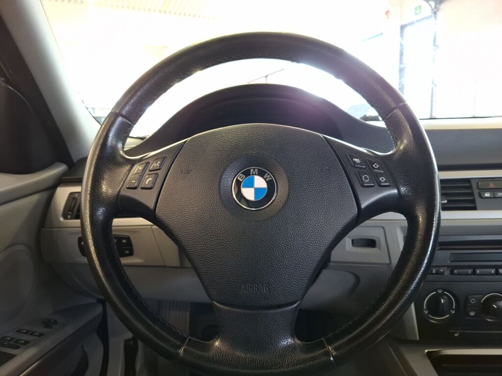 BMW 320 2005 Sininen