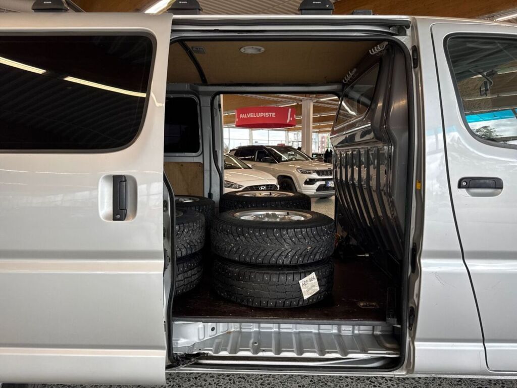 Toyota Hiace 2004 Hopea