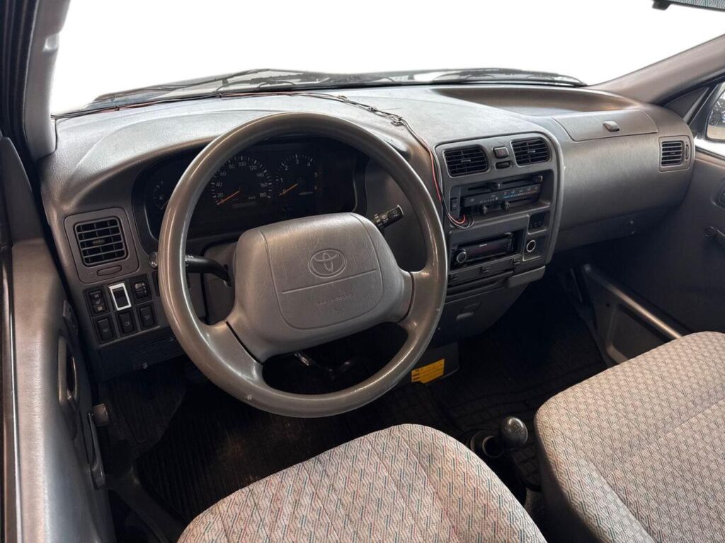 Toyota Hiace 2004 Hopea