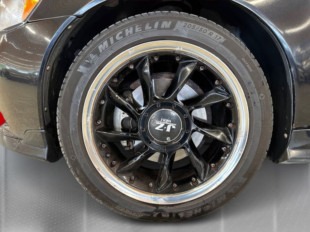 Volvo S40 2008 Musta