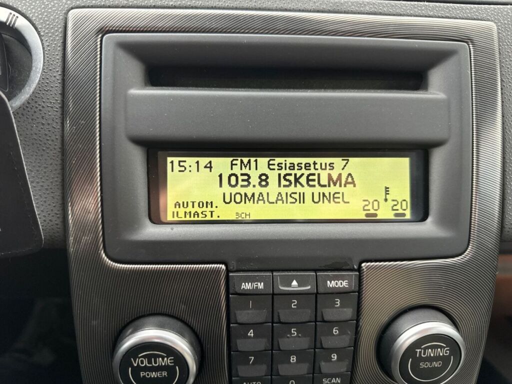 Volvo S40 2008 Musta