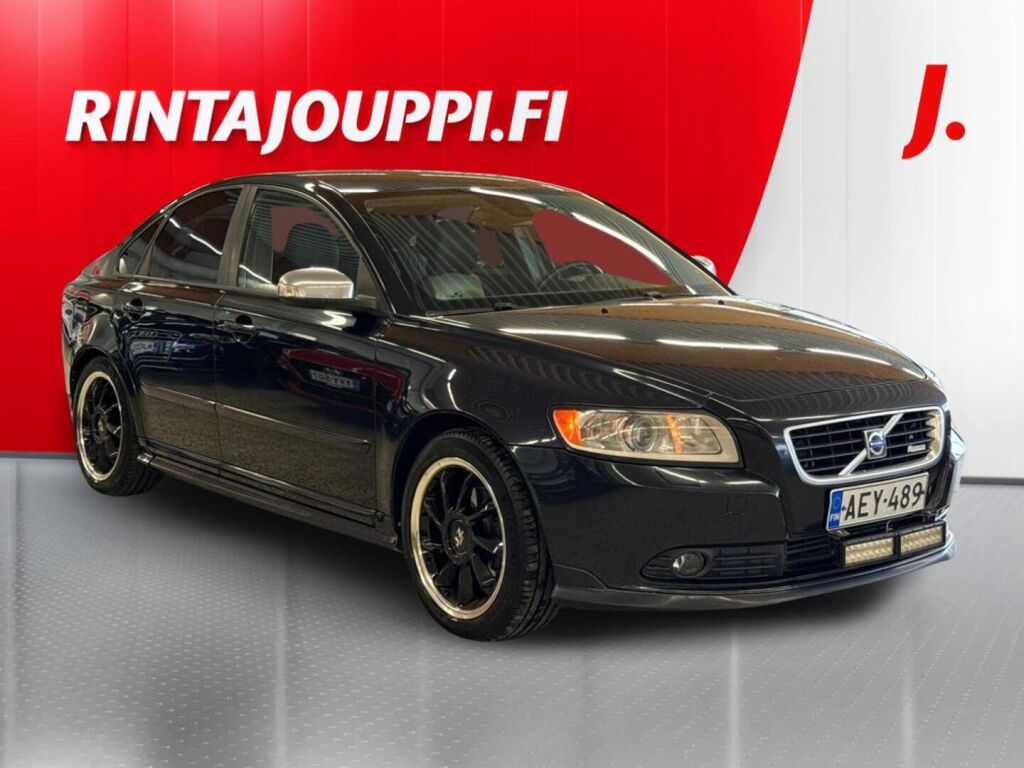 Volvo S40 2008 Musta