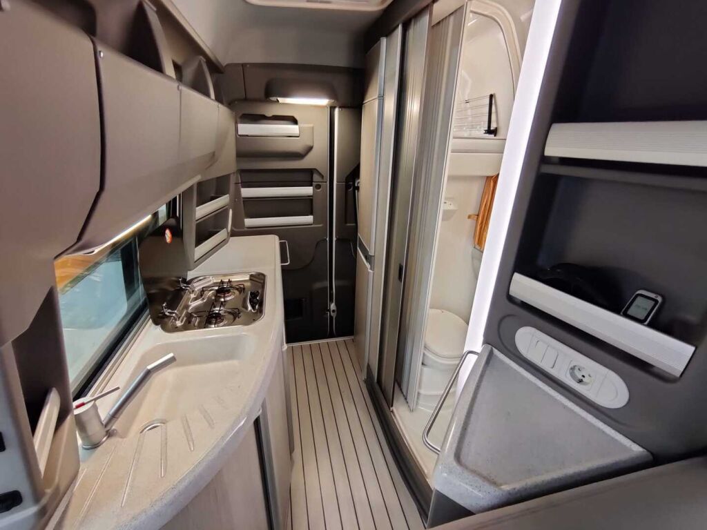 Westfalia James Cook Compact 2009 Valkoinen
