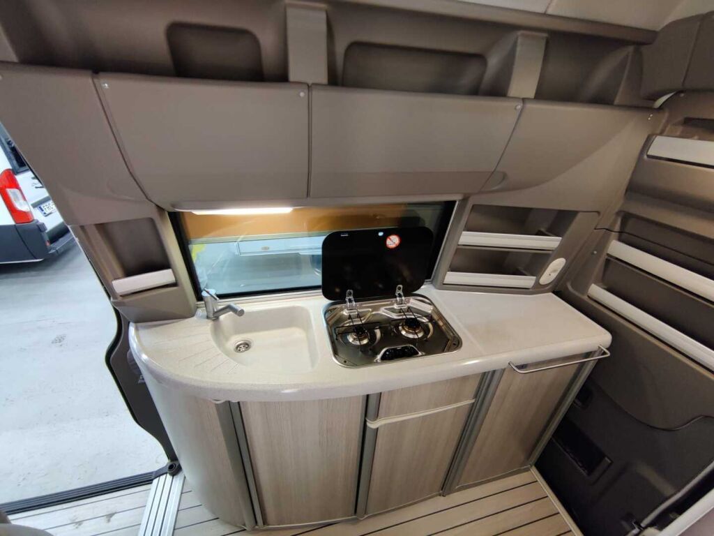 Westfalia James Cook Compact 2009 Valkoinen