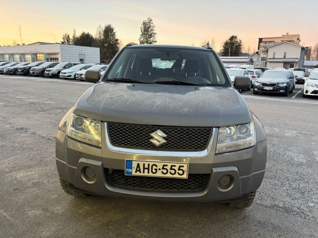 Suzuki Vitara 2006 Harmaa