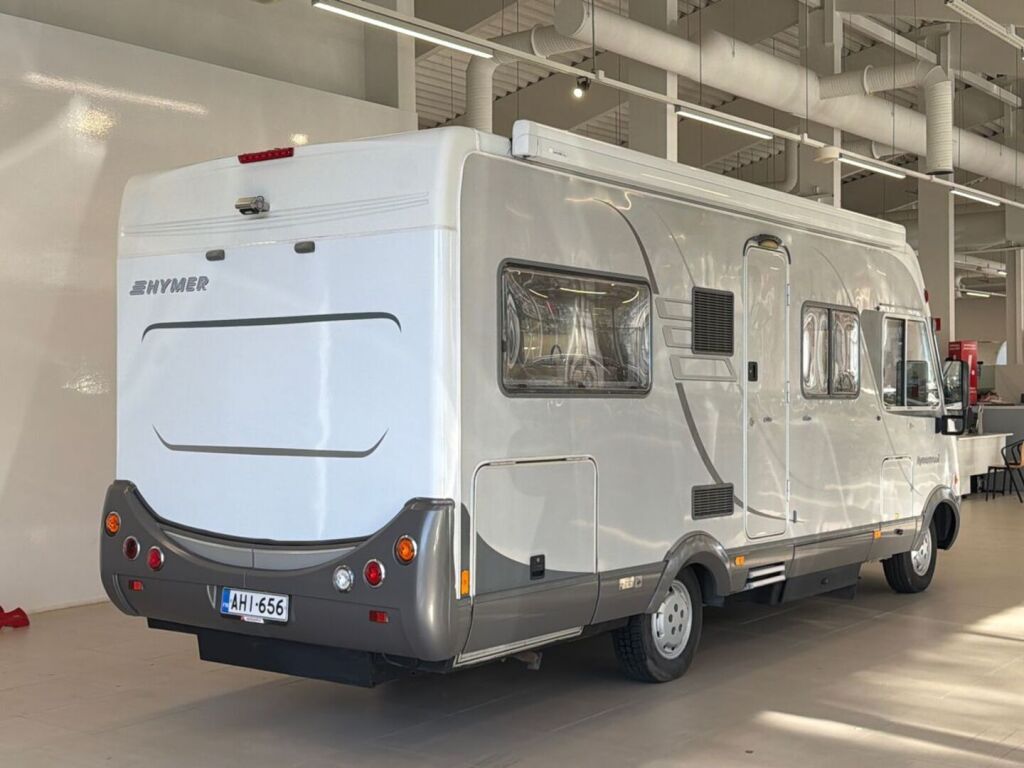 Hymer B 654 2006 Valkoinen