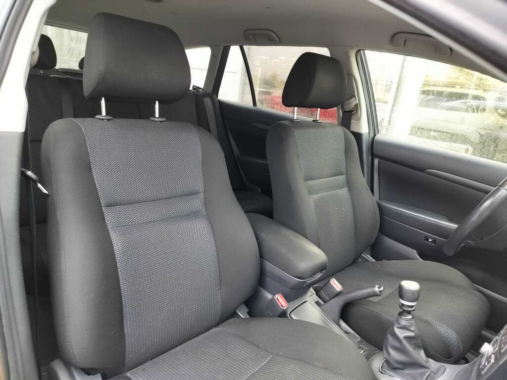 Toyota Avensis 2008 Harmaa