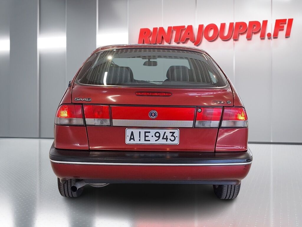 Saab 900 1997 Punainen