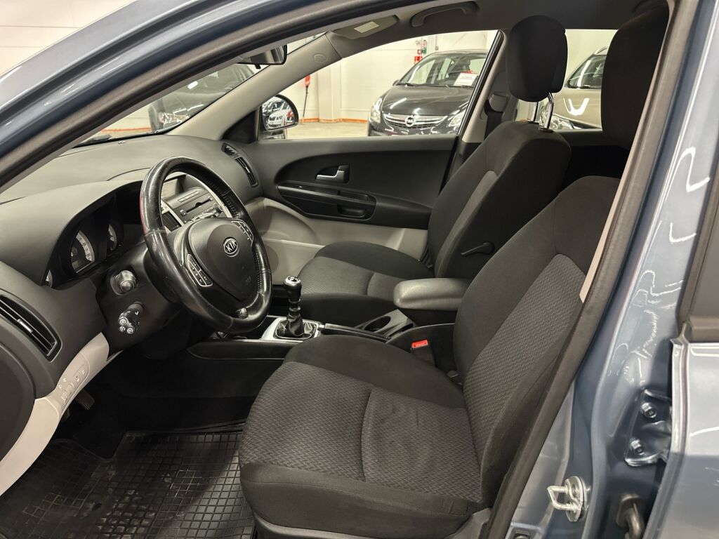 Kia Ceed 2009 Sininen