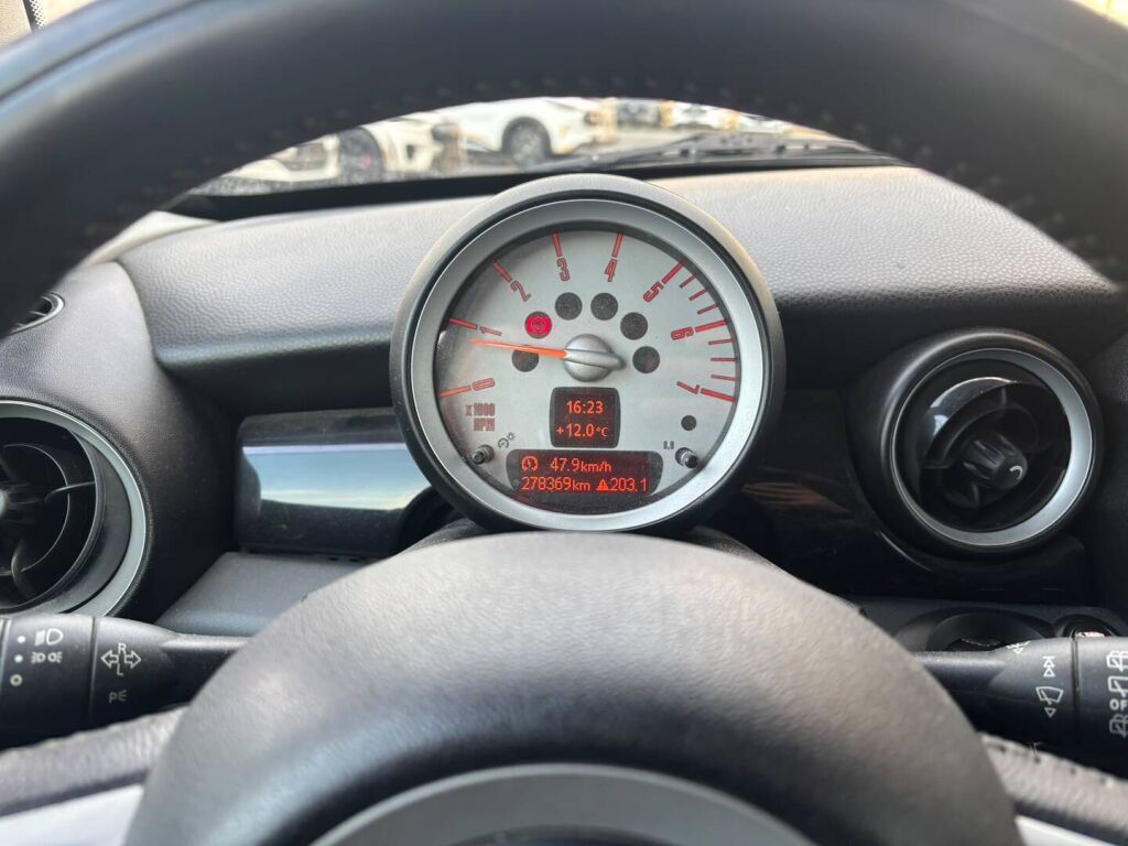 Mini Cooper D 2009 Musta