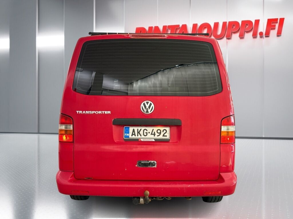 Volkswagen Transporter 2006 Punainen