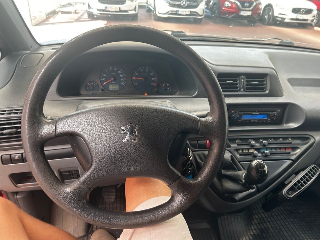 Peugeot Expert 2004 Punainen