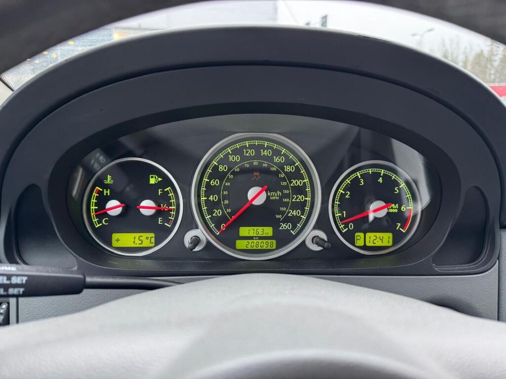 Chrysler Crossfire 2004 Hopea