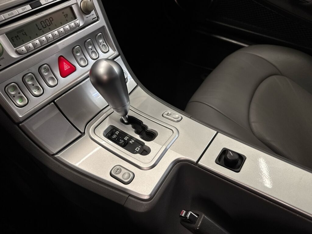 Chrysler Crossfire 2004 Hopea