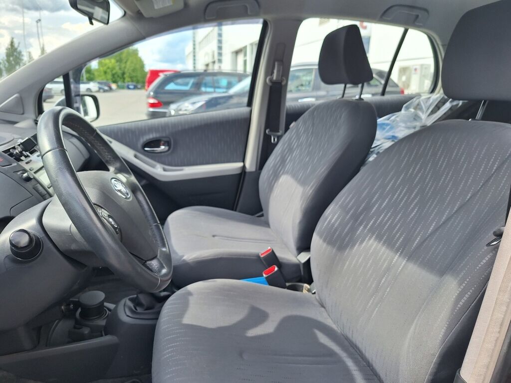 Toyota Yaris 2009 Harmaa