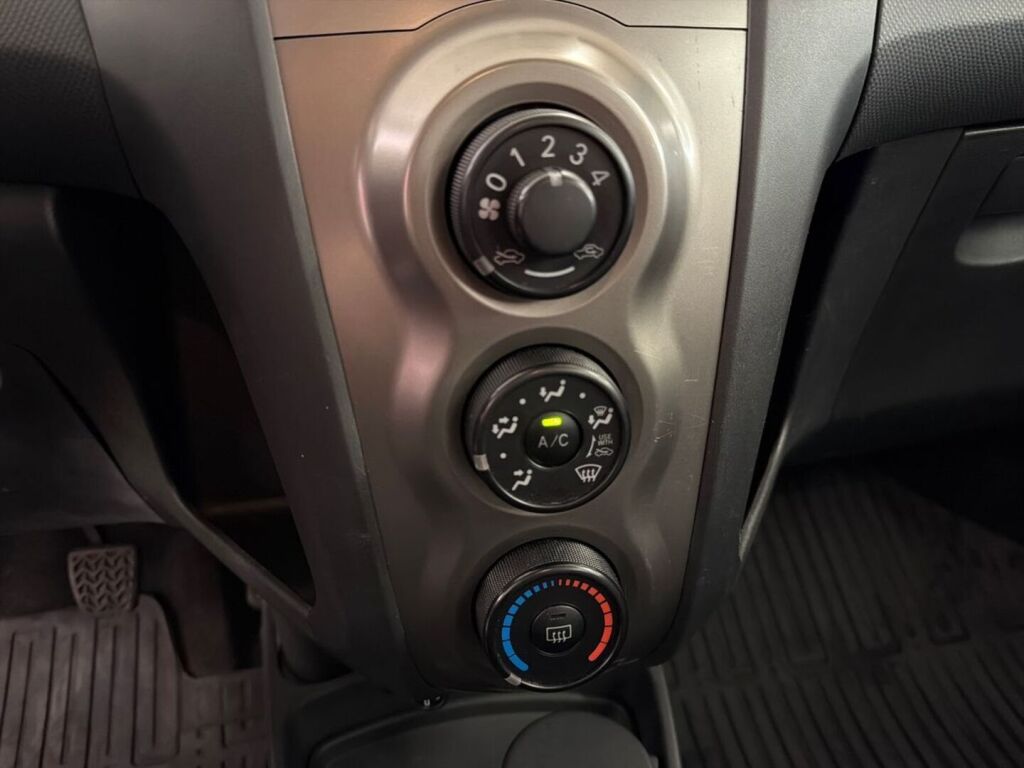 Toyota Yaris 2009 Harmaa