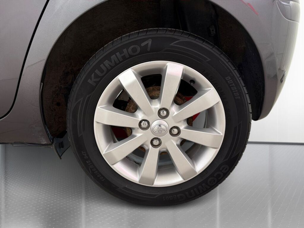 Toyota Yaris 2009 Harmaa