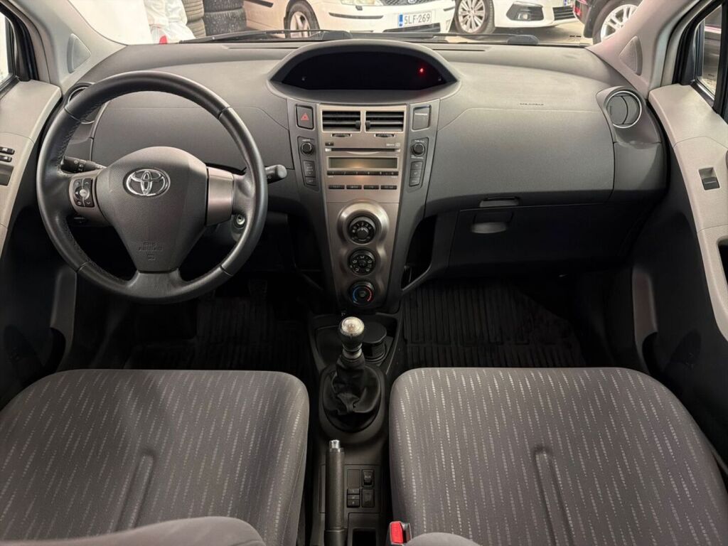 Toyota Yaris 2009 Harmaa