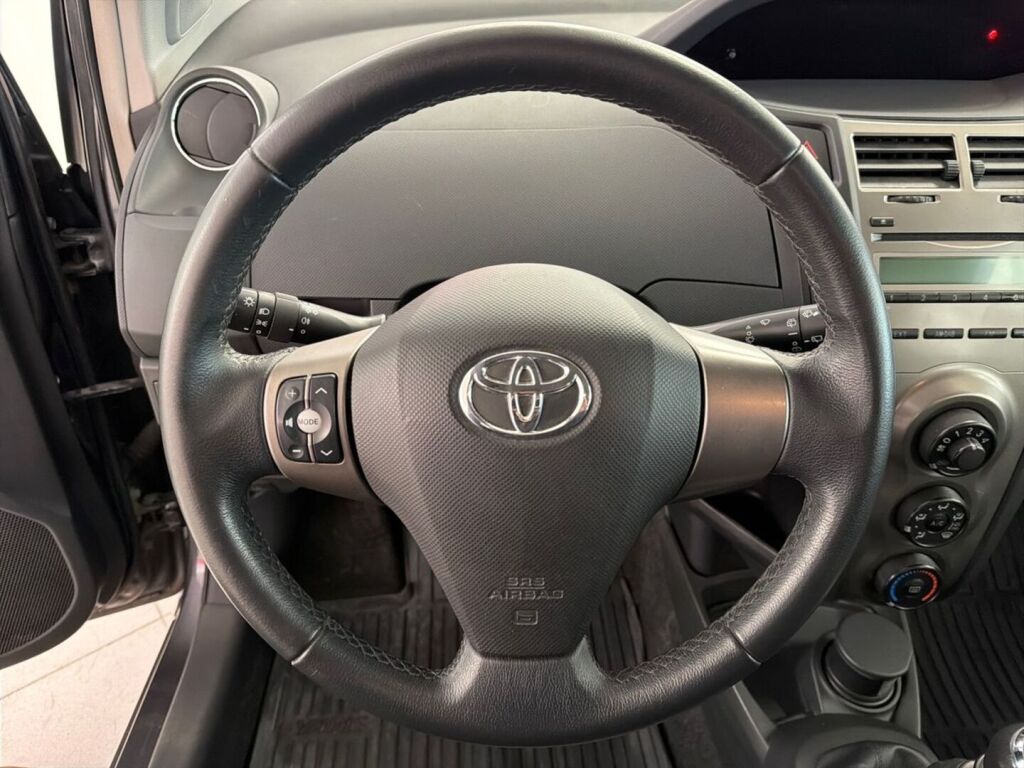 Toyota Yaris 2009 Harmaa