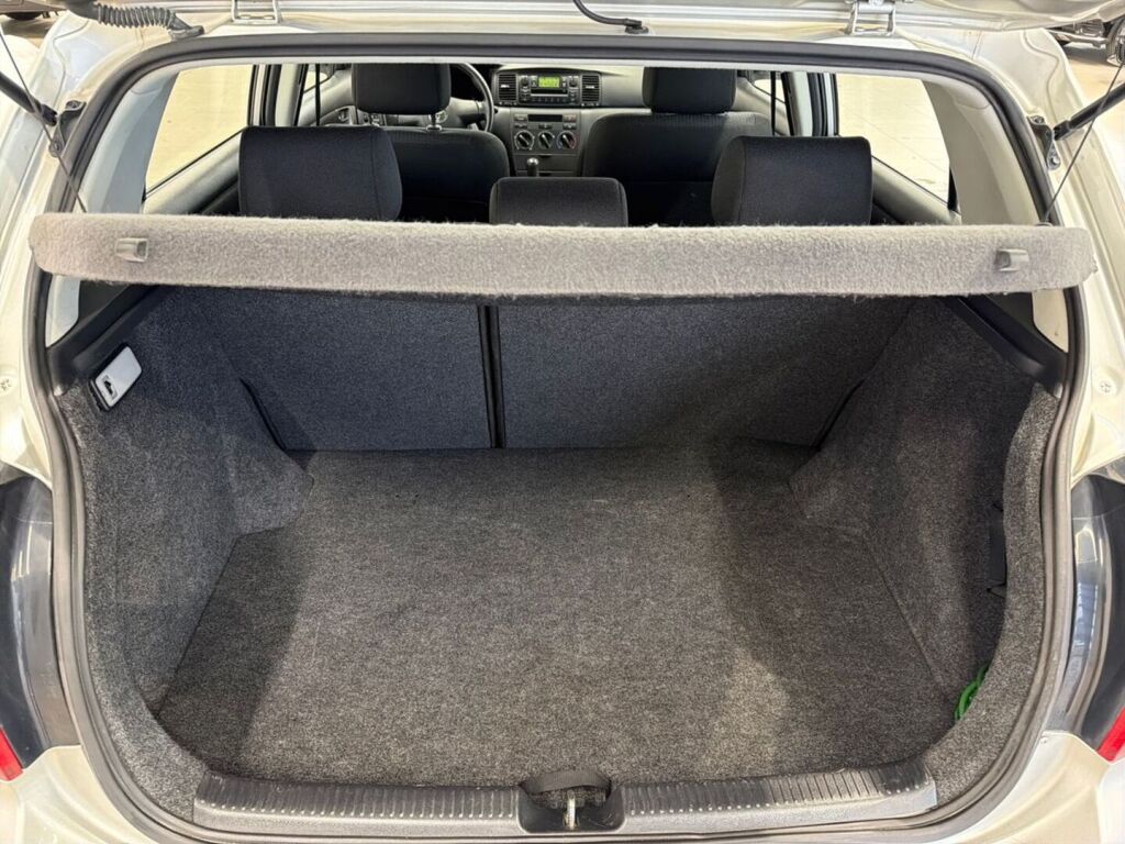 Toyota Corolla 2006 Hopea
