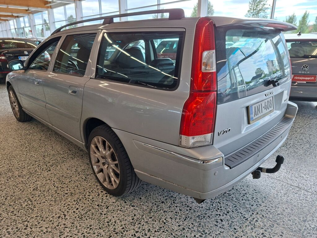 Volvo V70 2007 Harmaa