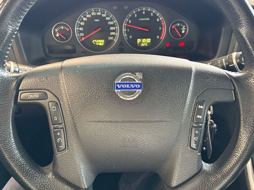 Volvo V70 2007 Harmaa