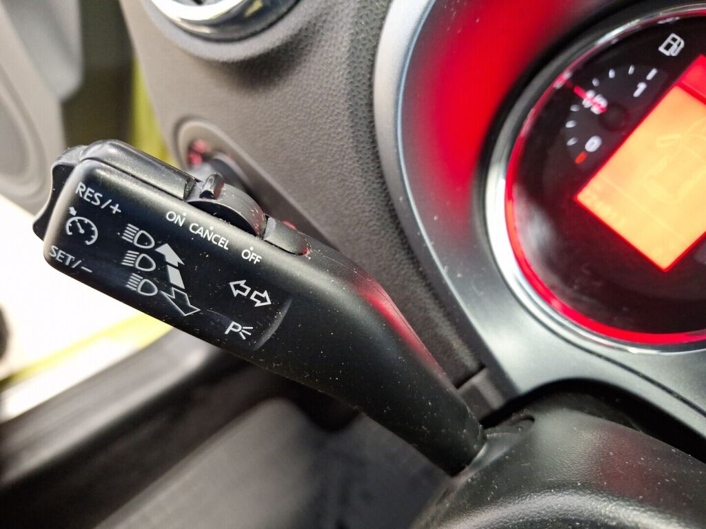 Seat Leon 2008 Keltainen