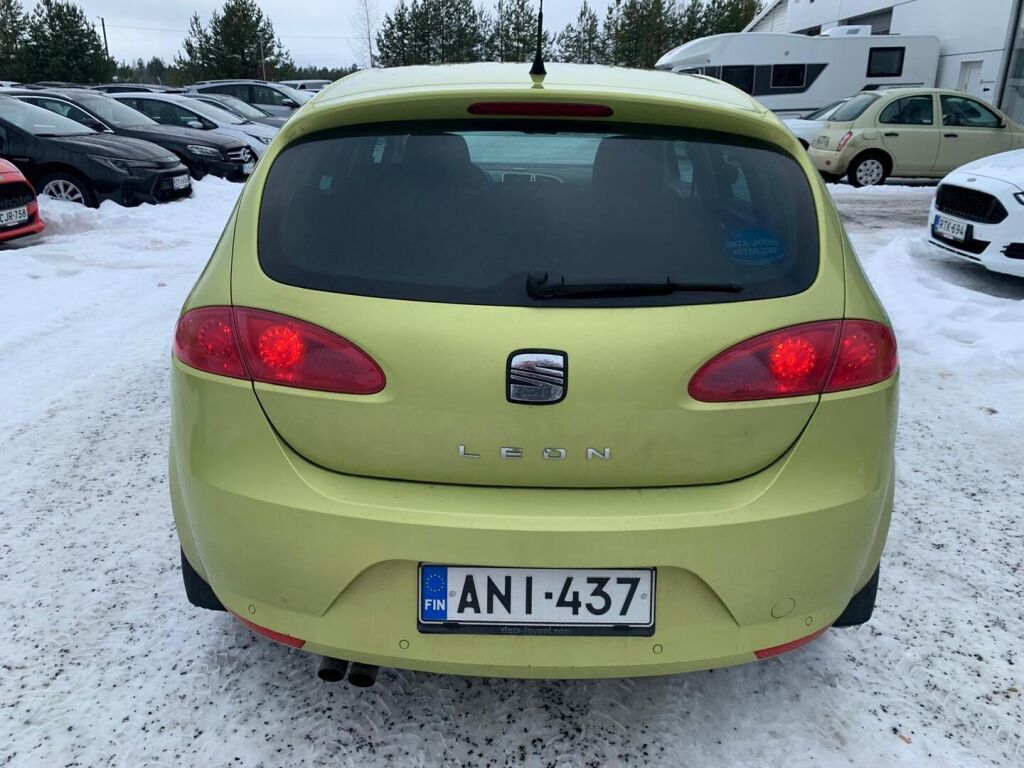 Seat Leon 2008 Keltainen