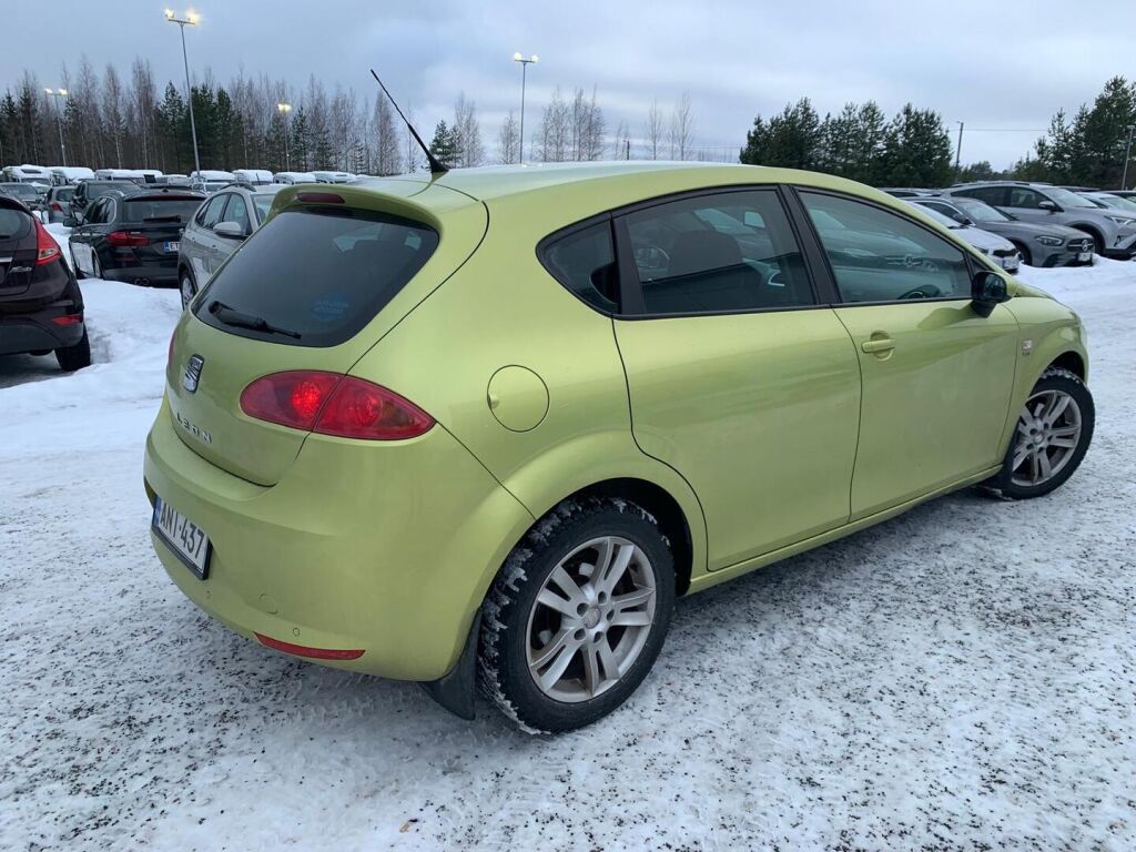 Seat Leon 2008 Keltainen