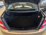 Mercedes-Benz C 2009 Ruskea (beige)