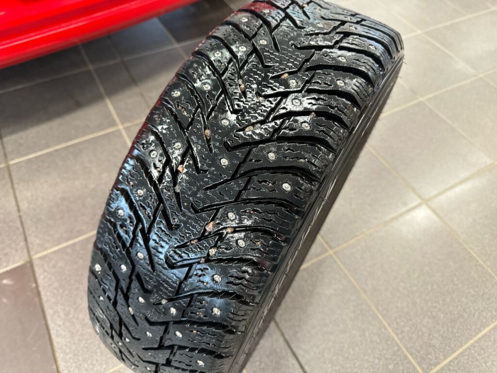 Volkswagen Polo 2009 Punainen