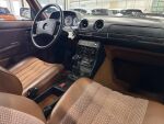 Mercedes-Benz 250 1979 Ruskea (beige)