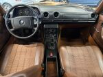 Mercedes-Benz 250 1979 Ruskea (beige)
