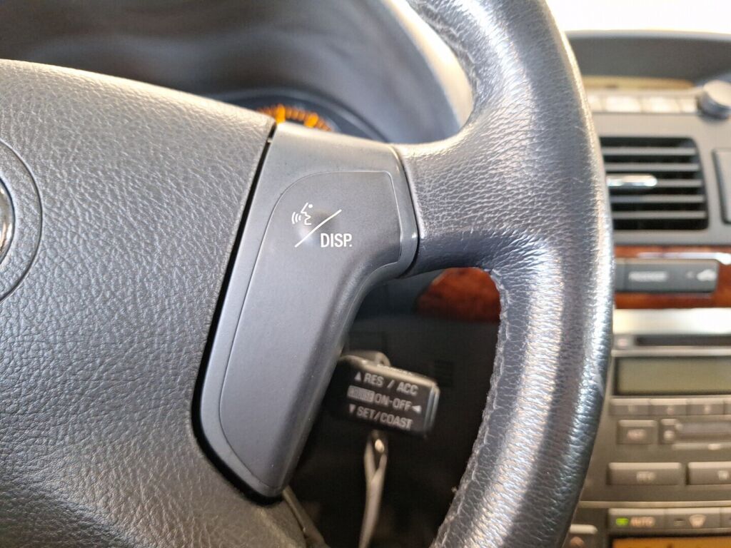 Toyota Avensis 2006 Hopea