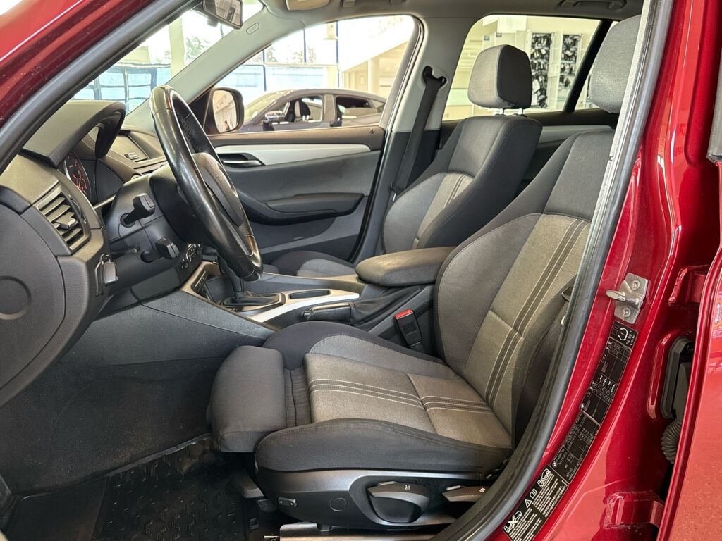 BMW X1 2009 Punainen