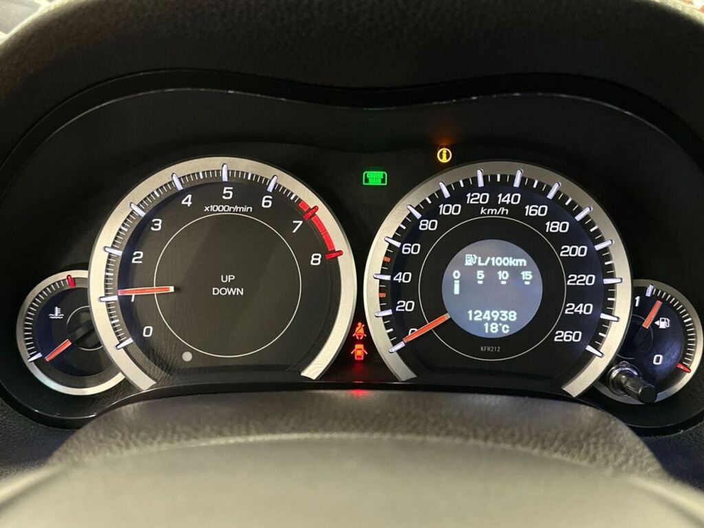 Honda Accord 2009 Musta