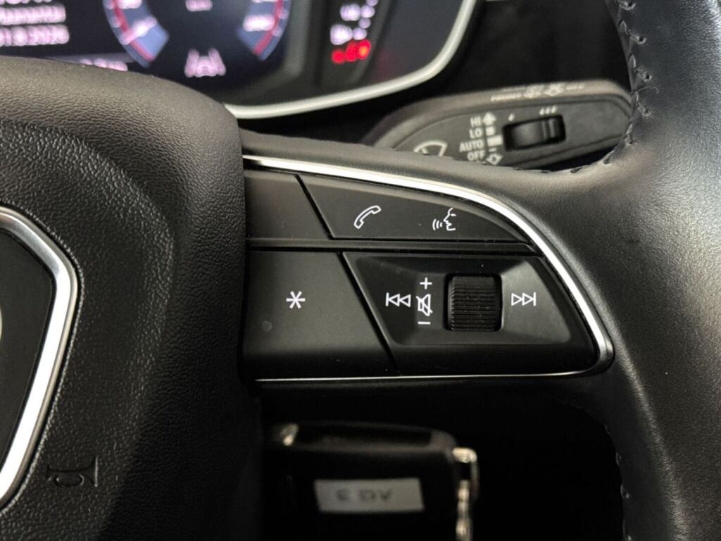Audi Q3 2020 Valkoinen