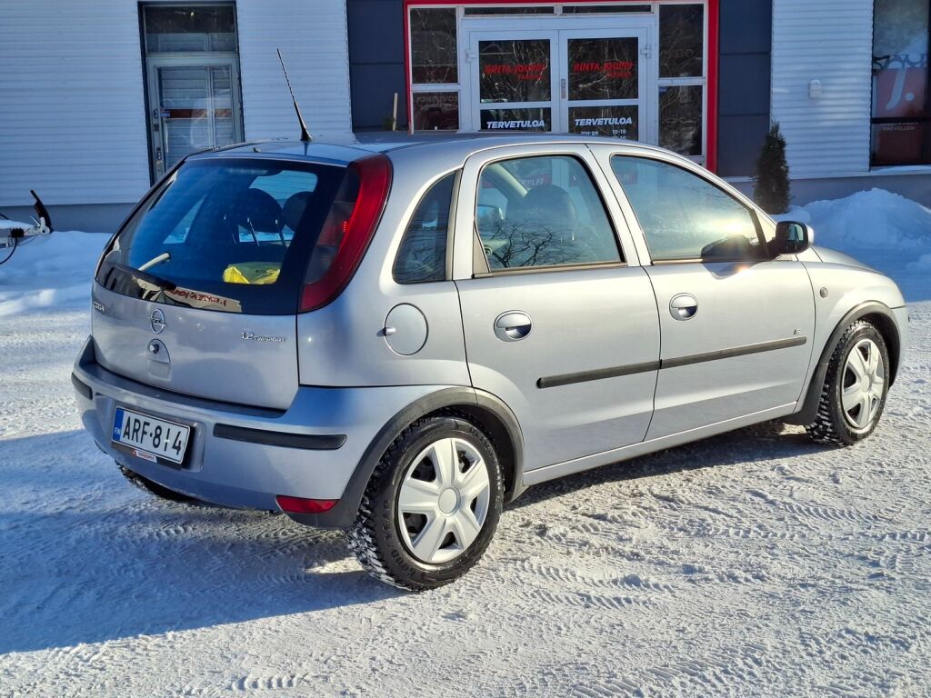 Opel Corsa 2005 Hopea
