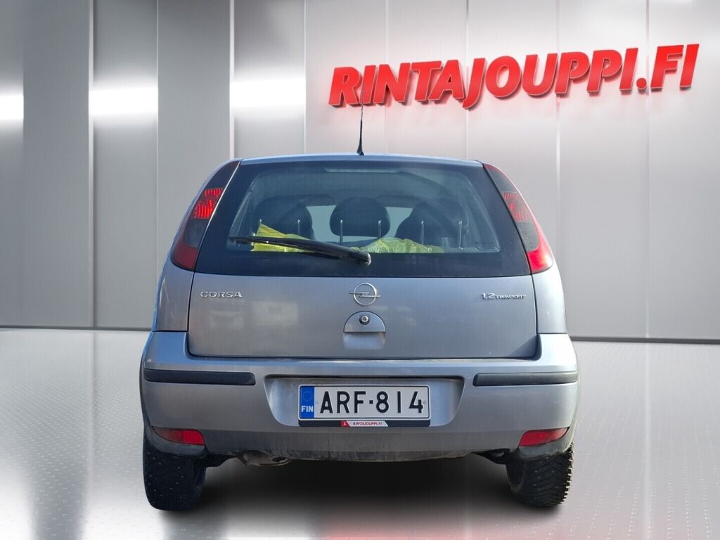 Opel Corsa 2005 Hopea