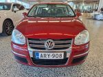 Volkswagen Jetta 2009 Punainen
