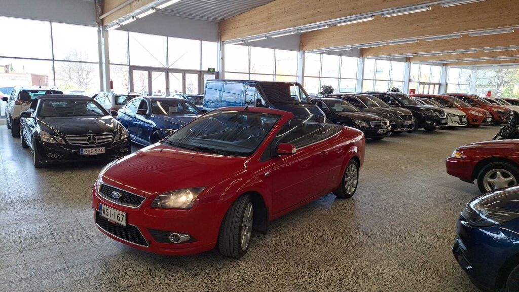 Ford Focus 2007 Punainen