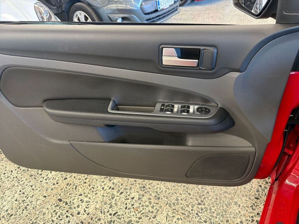 Ford Focus 2007 Punainen