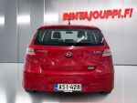 Hyundai i30 2011 Punainen