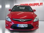 Hyundai i30 2011 Punainen