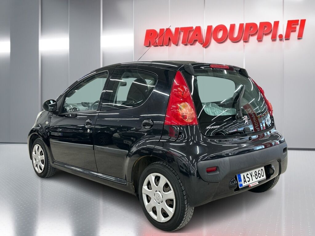 Peugeot 107 2009 Musta