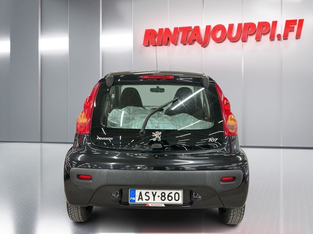 Peugeot 107 2009 Musta