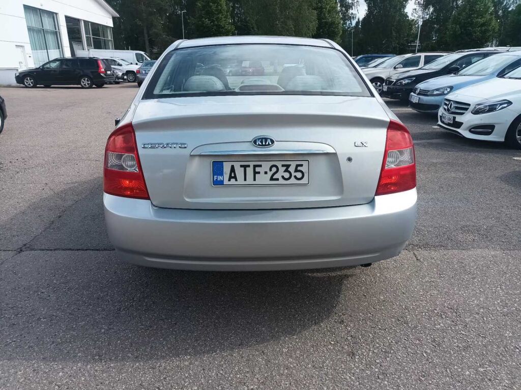 Kia Cerato 2005 Harmaa